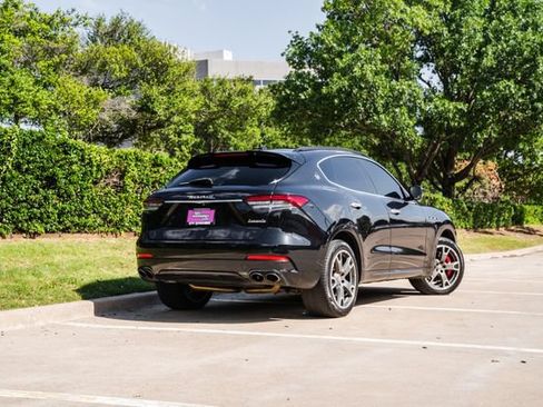 Used 2017 Maserati Levante S AWD/4WD image 20