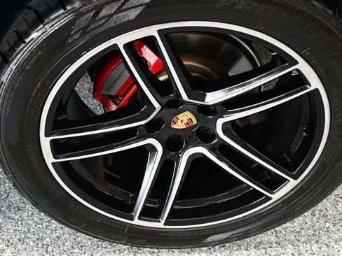 Used 2020 Porsche Macan S AWD/4WD image 19