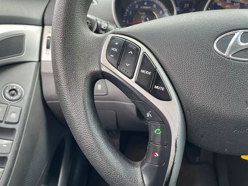 Used 2011 Hyundai Elantra GLS w/ Preferred Equipment Pkg 3 image 13