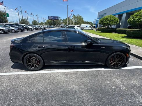 Used 2021 Cadillac CT5 V RWD image 4