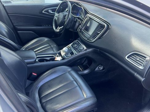 Used 2016 Chrysler 200 C w/ Quick Order Package 26P FWD image 9