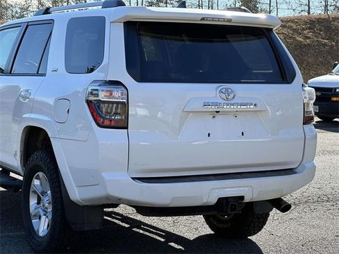 Used 2020 Toyota 4Runner SR5 image 4