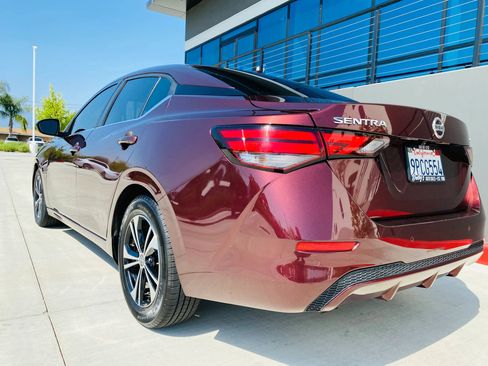 Used 2022 Nissan Sentra SV FWD image 32