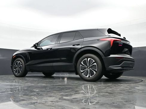 Used 2025 Chevrolet Blazer EV LT FWD image 40