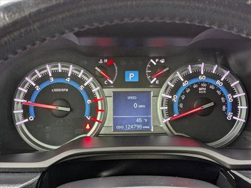 Used 2016 Toyota 4Runner SR5 image 15