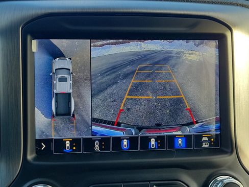 Used 2022 GMC Sierra 3500 Denali w/ Denali Ultimate Package image 26