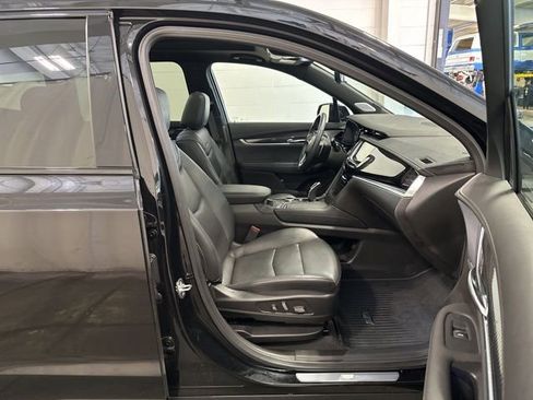 Used 2024 Cadillac XT6 Sport w/ Technology Package AWD/4WD image 13