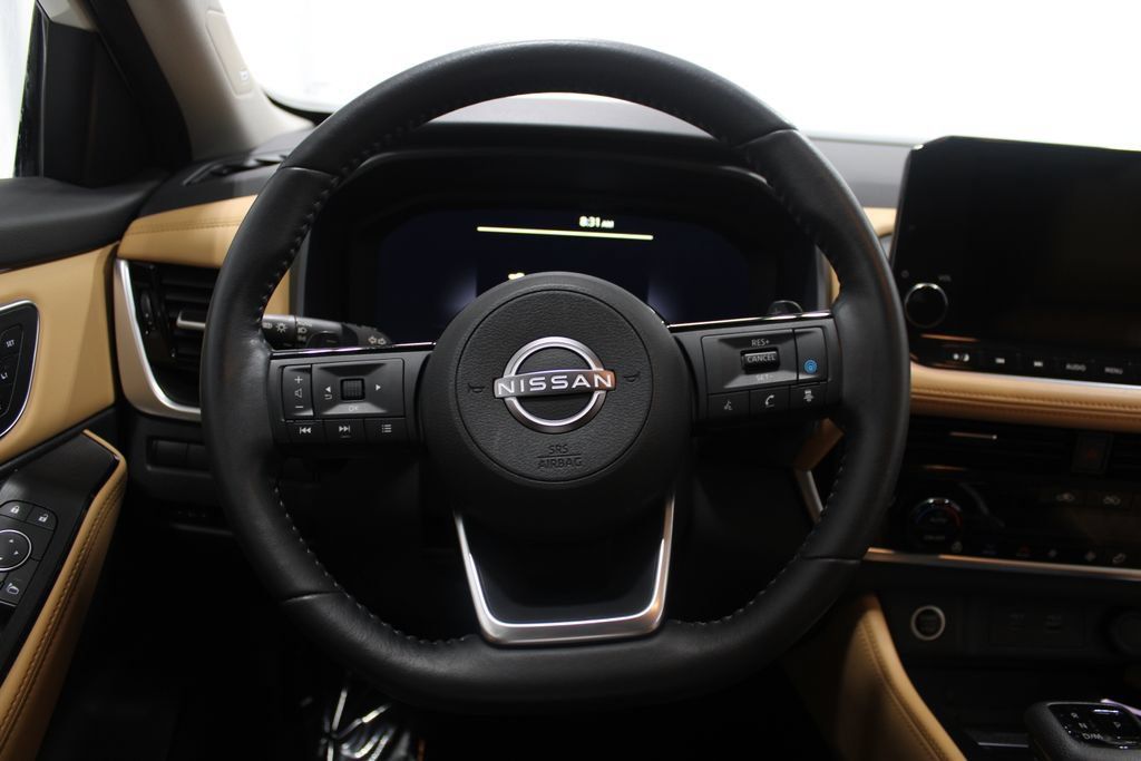 Used 2023 Nissan Rogue Platinum w/ Platinum Premium Package AWD/4WD image 25