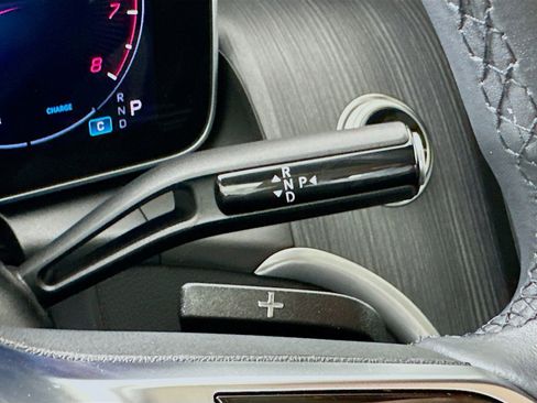 Used 2026 Mercedes-Benz GLC 300 image 17