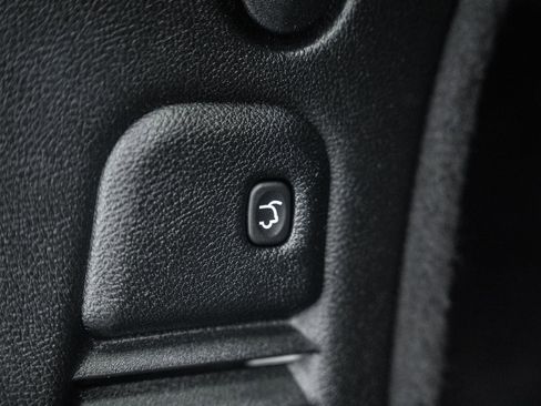 Used 2025 Dodge Durango GT AWD/4WD image 11