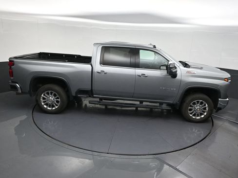 Used 2024 Chevrolet Silverado 2500 LTZ w/ LTZ Convenience Package AWD/4WD image 21