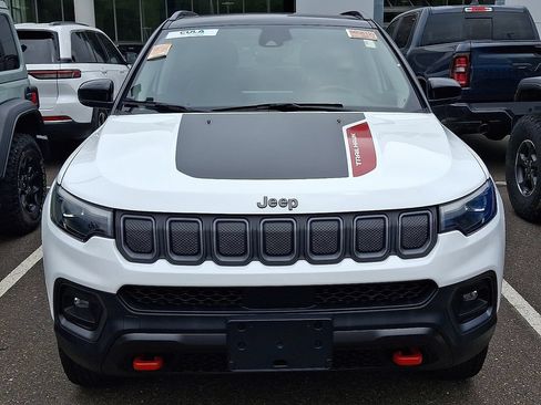 Used 2022 Jeep Compass Trailhawk w/ Trailhawk Elite Group AWD/4WD image 3
