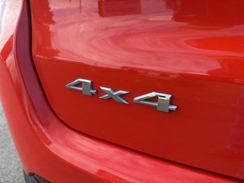 Used 2018 Jeep Compass Sport AWD/4WD image 32