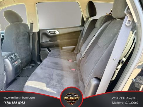 Used 2013 Nissan Pathfinder SV AWD/4WD image 21