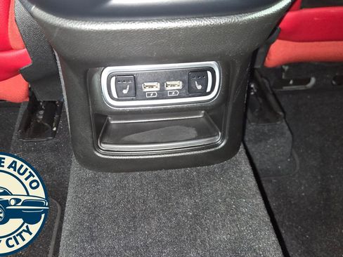 Used 2022 Alfa Romeo Stelvio Sprint image 29