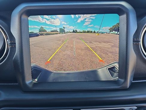 Used 2023 Jeep Gladiator Overland image 20