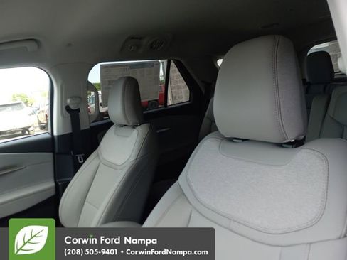 New 2025 Ford Explorer Active w/ Active Comfort Package image 12
