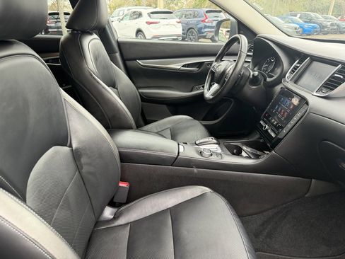 Used 2024 INFINITI QX50 Luxe image 9