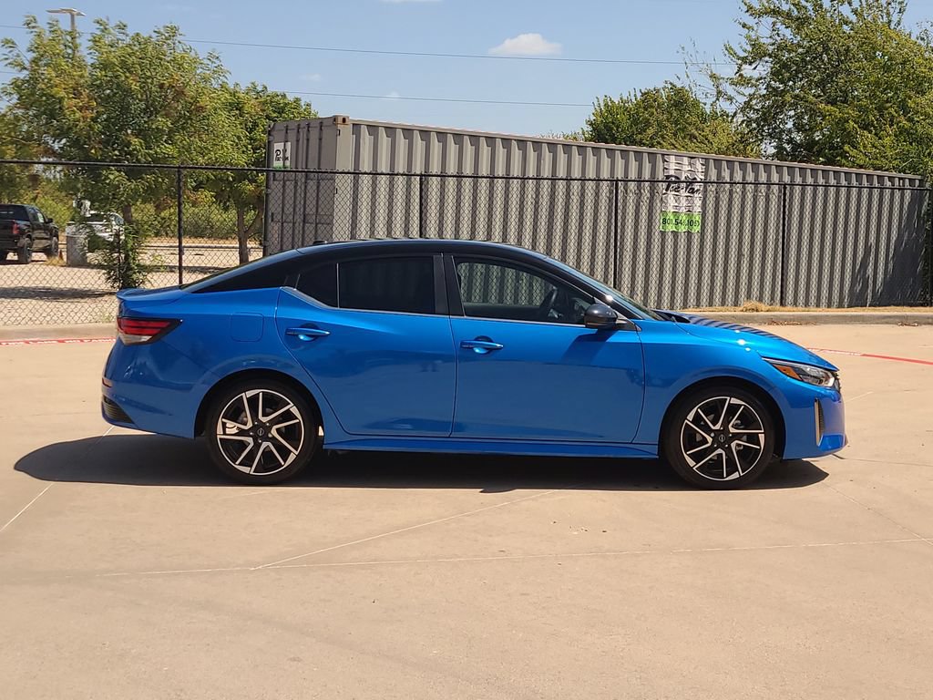 Certified 2025 Nissan Sentra SR FWD image 4