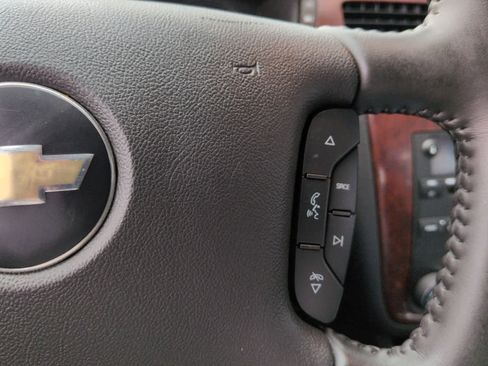 Used 2010 Chevrolet Impala LT image 25