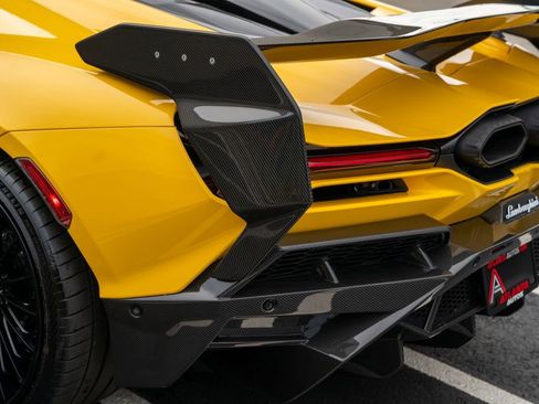 Used 2024 Lamborghini Revuelto AWD/4WD image 22