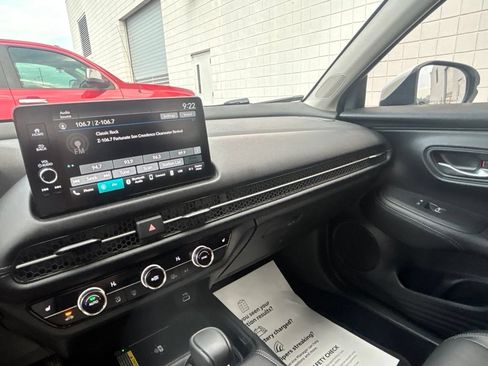 Used 2024 Honda HR-V EX-L image 17