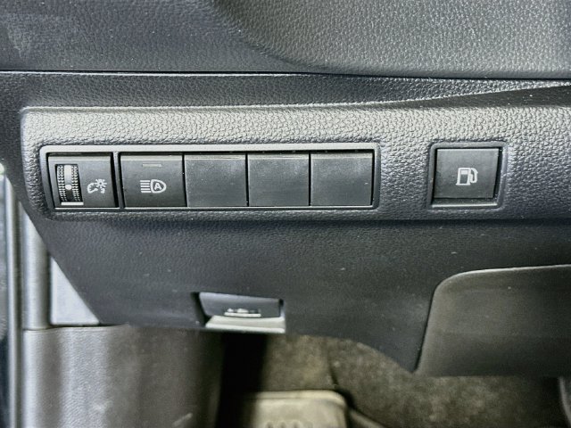 Used 2024 Toyota Corolla LE FWD image 11