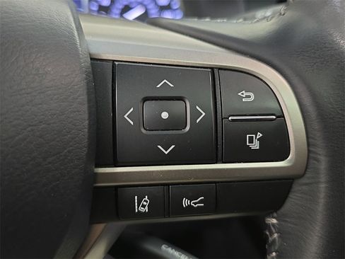 Used 2016 Lexus ES 350 w/ Luxury Package w/Wood Trim image 21