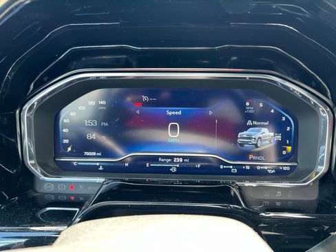 Used 2023 Chevrolet Silverado 1500 RST AWD/4WD image 7