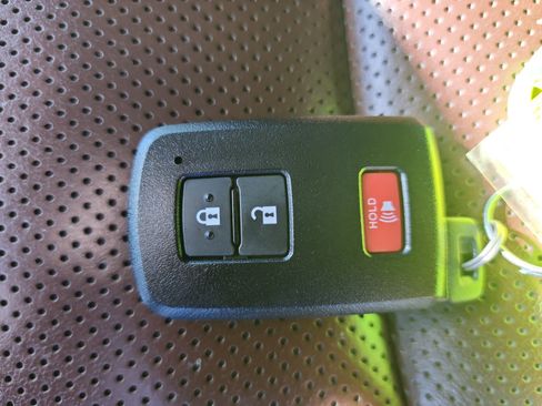 Used 2020 Toyota 4Runner Limited AWD/4WD image 27
