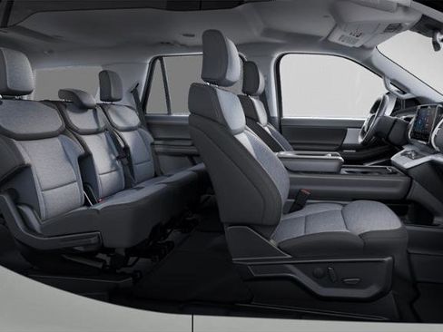 New 2025 Ford Expedition Active image 50