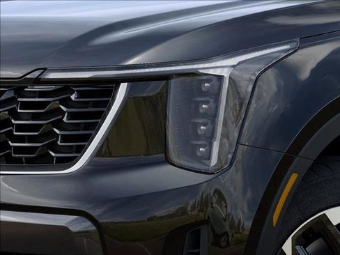 New 2026 Kia Sorento S AWD/4WD image 10