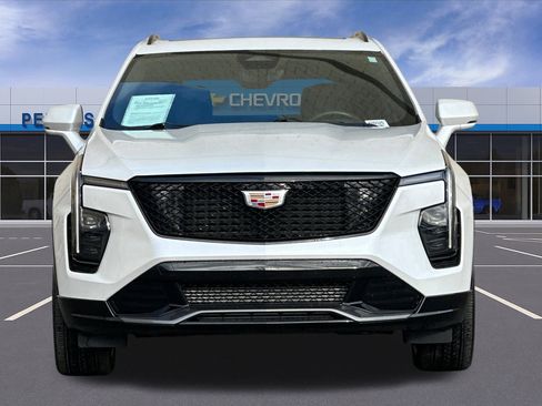 Used 2024 Cadillac XT4 Sport image 9