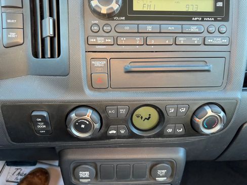 Used 2012 Honda Ridgeline Sport image 18