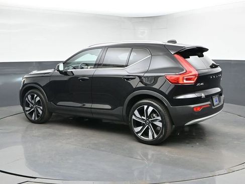 Used 2023 Volvo XC40 B4 Ultimate w/ Protection Package Premier FWD image 7