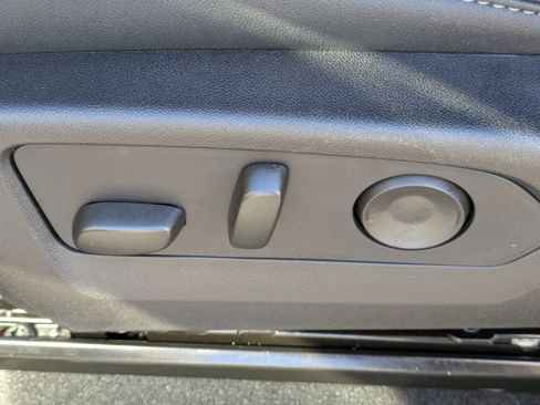 Used 2026 Chevrolet Colorado LT w/ LT Convenience Package image 12