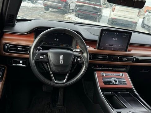 Used 2023 Lincoln Aviator Reserve w/ Jet Package image 7