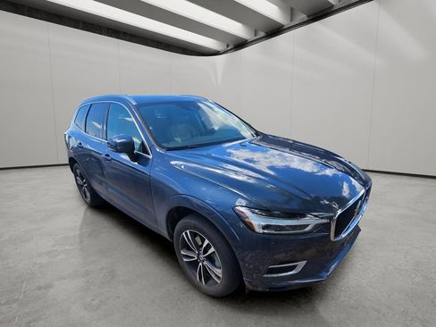Used 2019 Volvo XC60 T8 Momentum w/ Advanced Package AWD/4WD image 17