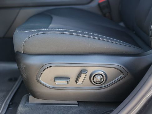 New 2025 Jeep Grand Cherokee Laredo w/ MOPAR Finishing Package image 20