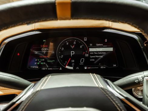 Used 2022 Chevrolet Corvette Stingray Premium Cpe w/ Z51 Performance Package RWD image 13