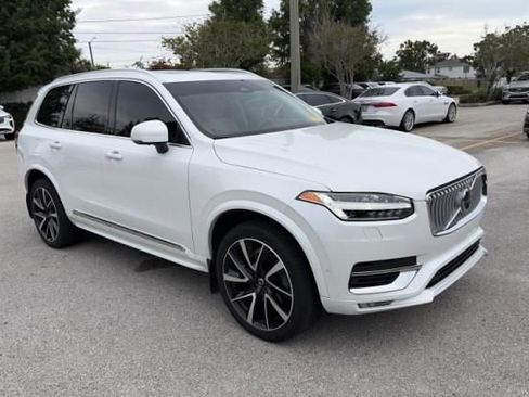 Used 2023 Volvo XC90 B5 Plus w/ Protection Package Premier AWD/4WD image 4