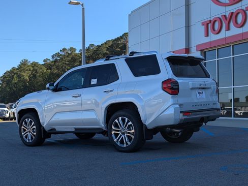 New 2025 Toyota 4Runner Limited image 3