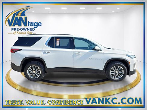 Certified 2023 Chevrolet Traverse LT FWD image 5