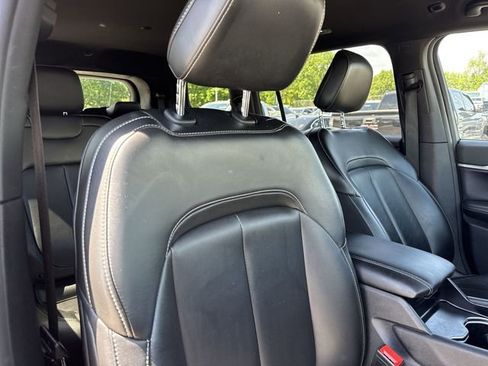 Used 2024 Jeep Grand Cherokee L Limited AWD/4WD image 24