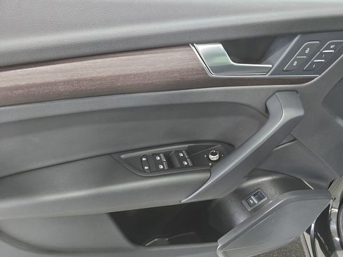 Used 2023 Audi Q5 2.0T Premium image 26