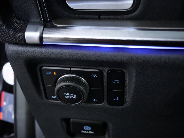 Used 2025 Ford Expedition Max Platinum AWD/4WD image 26