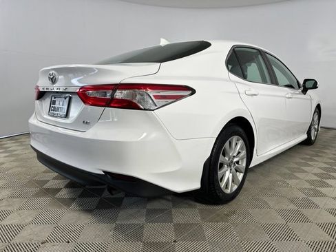 Used 2020 Toyota Camry LE FWD image 13