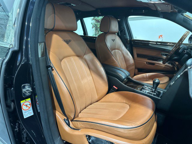 Used 2011 Bentley Mulsanne RWD image 56