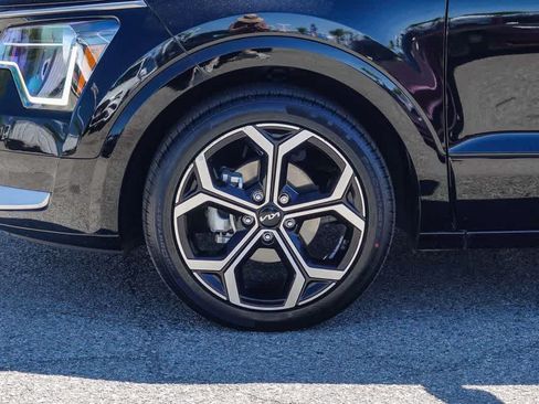 Certified 2023 Kia Niro EX Touring FWD image 10