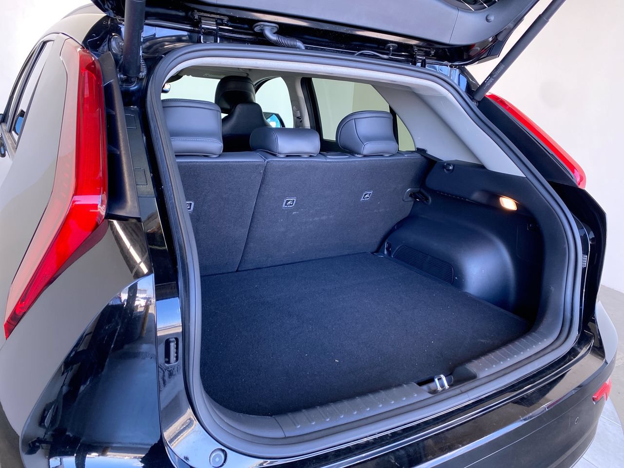 Certified 2024 Kia Niro Wind FWD image 15